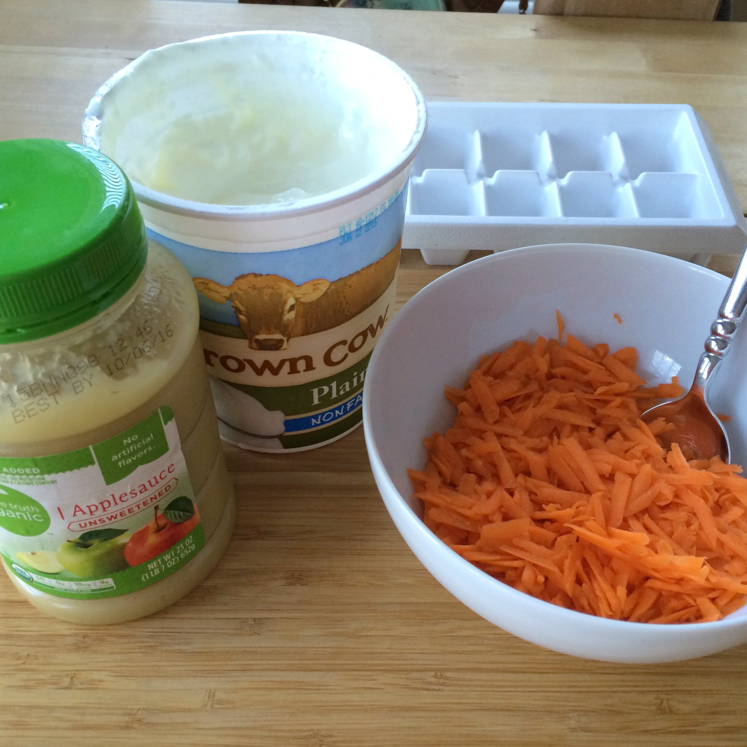 DIY Frozen Yogurt Pupsicles [Recipe and Dog Cooking Video]