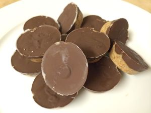 Chocolate Almond Butter Cups