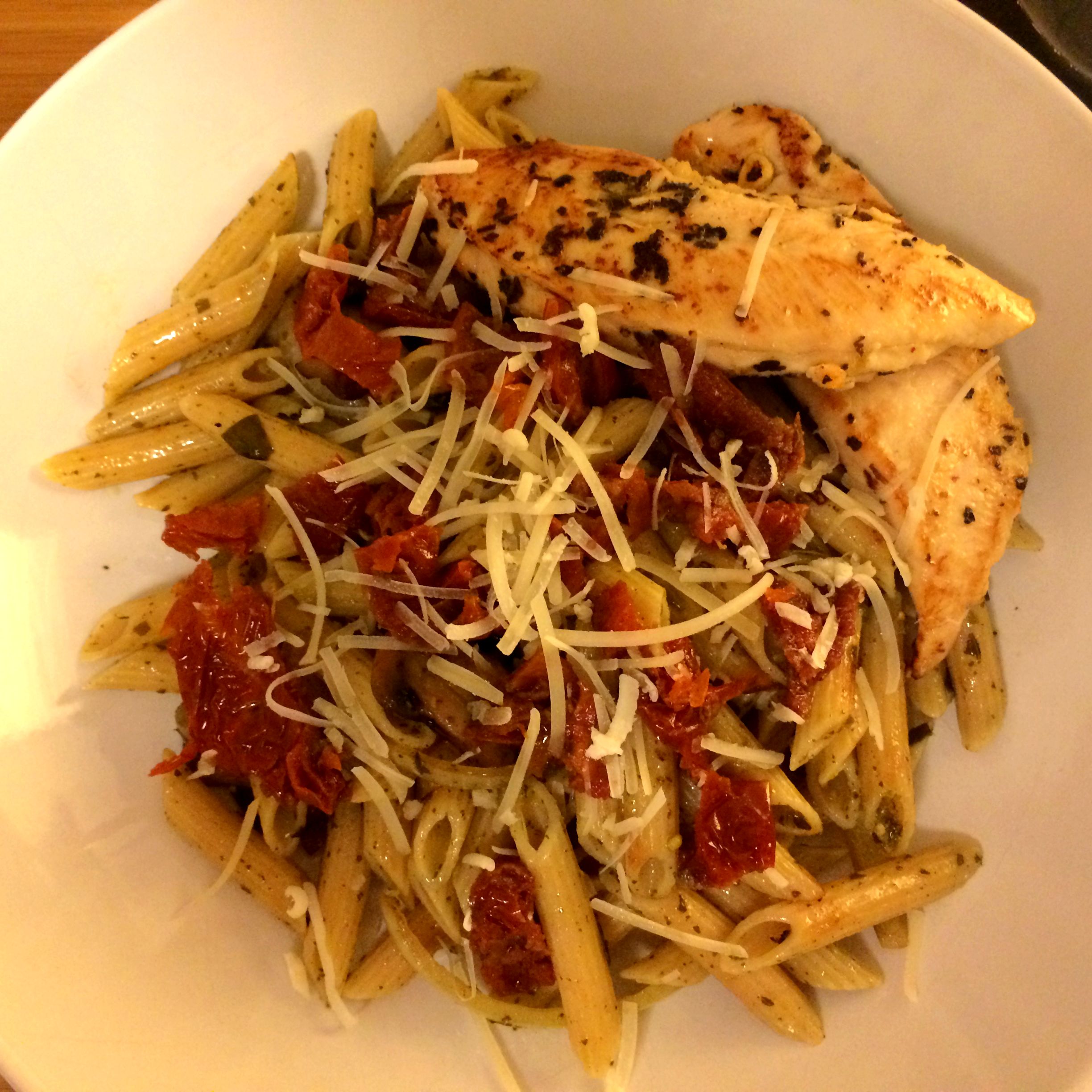 Chicken Pesto Penne with Sun-dried Tomatoes