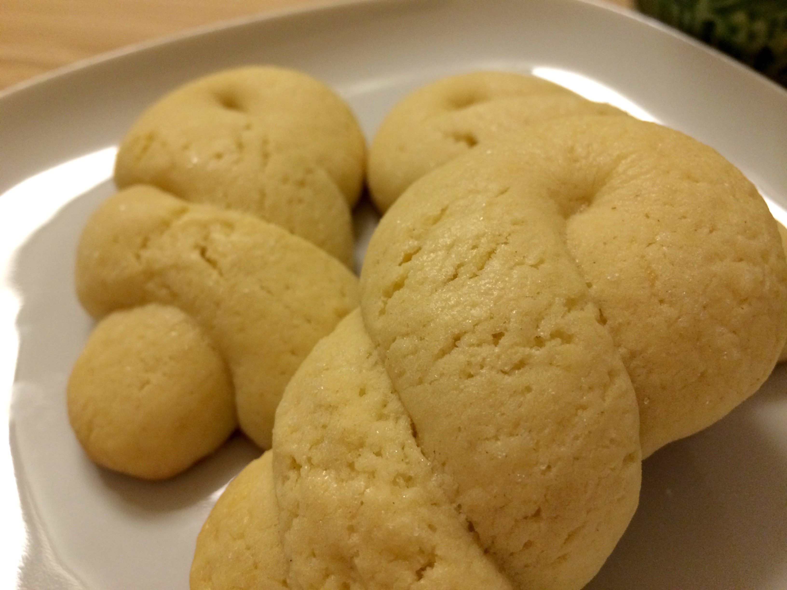 Koulourakia (Lemon Greek Cookies)