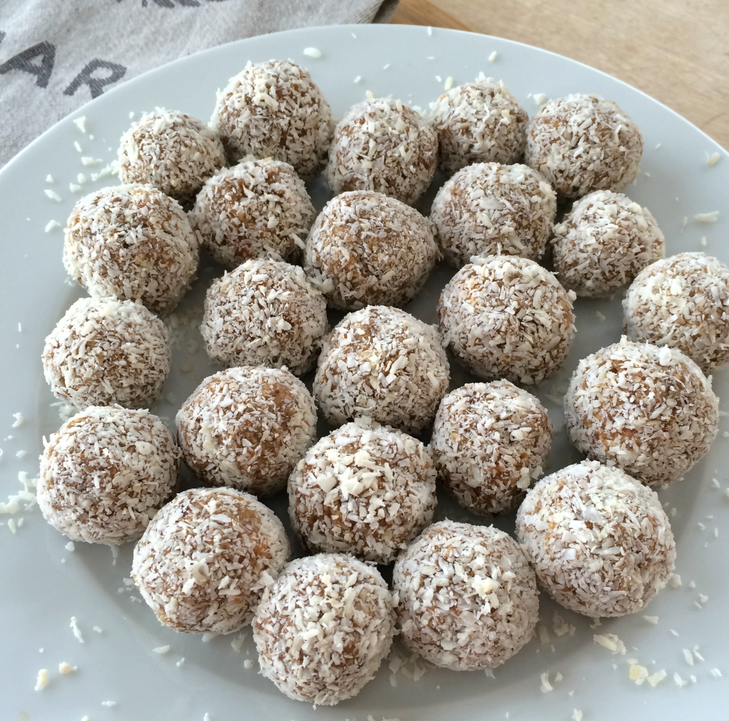 Coconut Vanilla Protein Balls